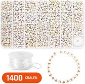 Perles de lettres pour la Faire de la joaillerie - Perles alphabet pour collier/bracelet/etc. - Acryl - Wit avec lettre dorée - 7 mm - 1400 pièces assorties