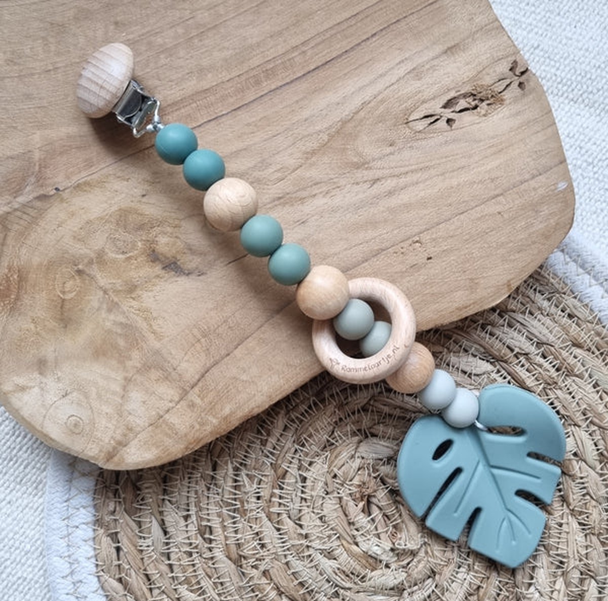 Goedkoopste Wagenspanner hout - baby - geschenk - jungle - kraamcadeau - feestdagen