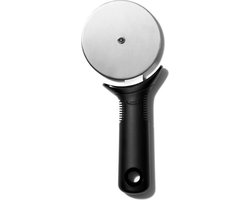 foto van OXO - Pizzasnijder - Met duimbeschermer