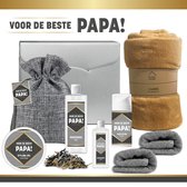 Geschenkset ''Voor De Beste Papa" - 8 Producten | Luxe Cadeaubox Zilver - 1350 Gram - Groot Cadeaupakket voor hem - Wellness Giftset - Liefste Vader - Verjaardag Vaderdag - Cadeau Pakket Man - Allerbeste nummer 1 - Kerstpakket - Kerst - Zwart Goud