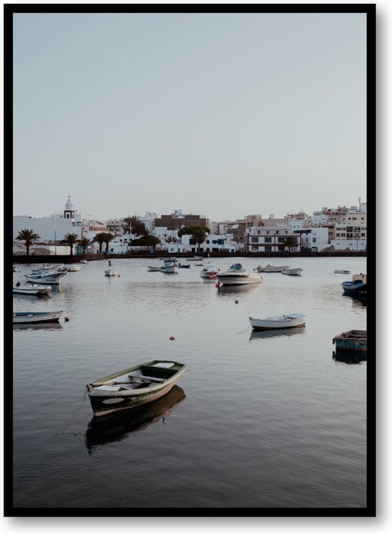 Dorpse Rust op Lanzarote - Kalmte aan de Kust - Fotoposter 50x70 met Lijst