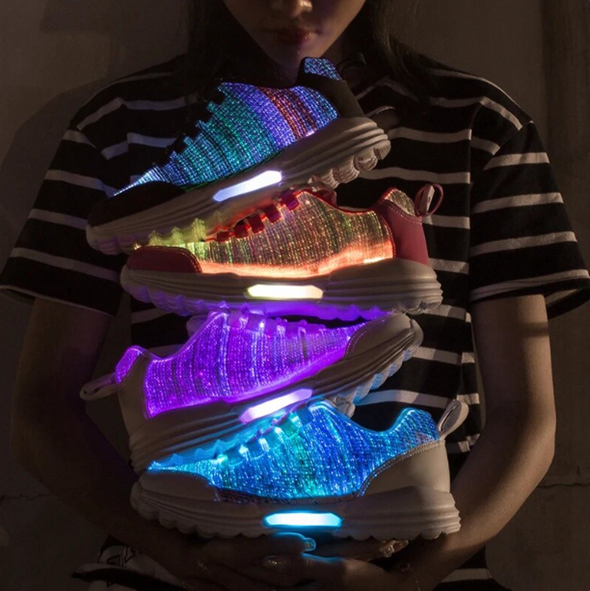 Blue box schoenen met lichtjes opladen shop