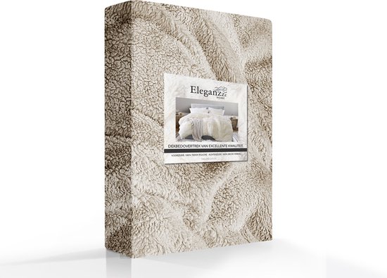 Verpakking van een dekbedovertrek met teddy-textuur in beige, met een label met een slaapkamerinterieur.
