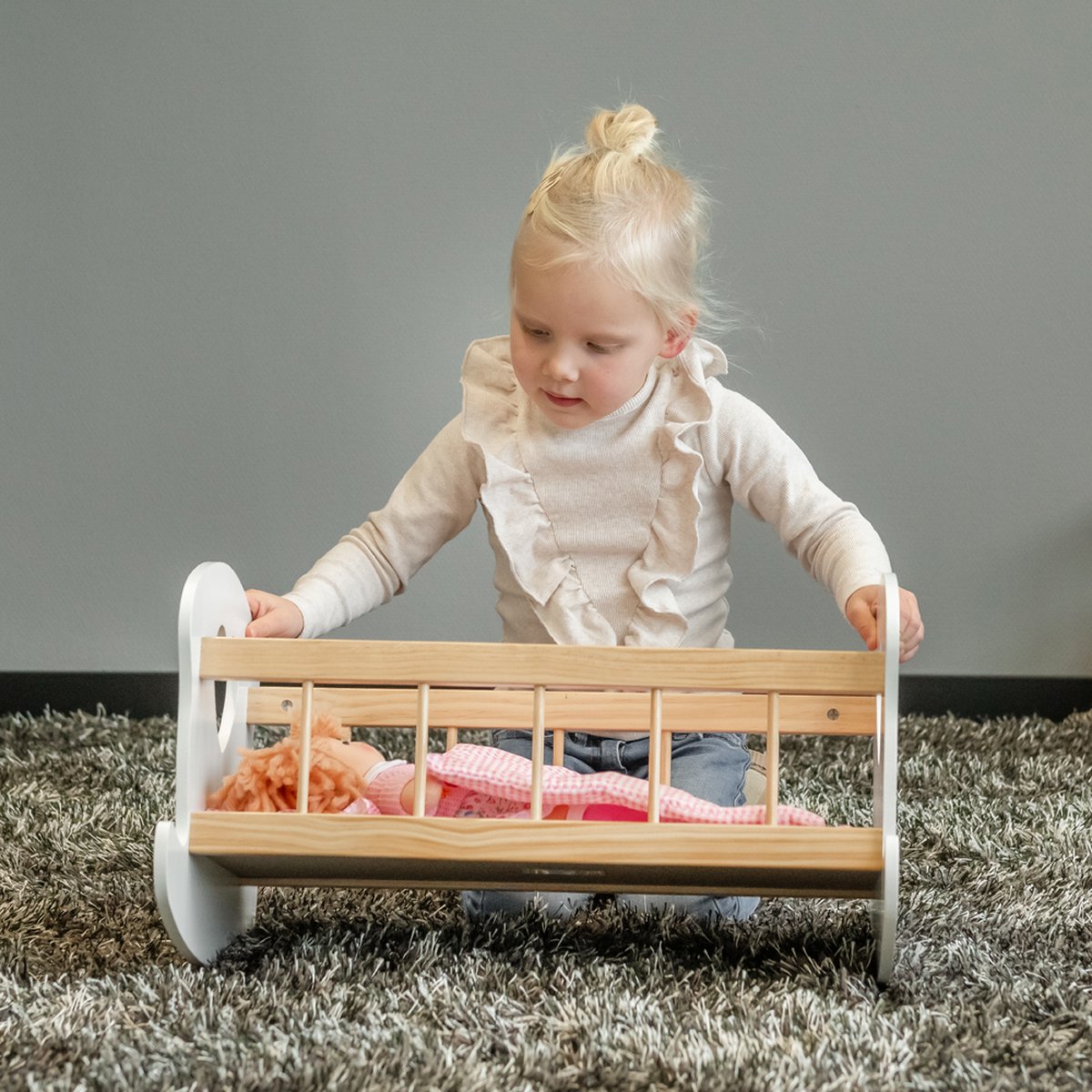 Bandits & Angels Houten Poppenbedje Sweet Dreams Wit Hout met Hart - Poppenbed Hout - Geschikt voor Pop tot 46 cm - Inclusief Dekentje - Poppen Bed - Poppen Meubel — afbeelding 3