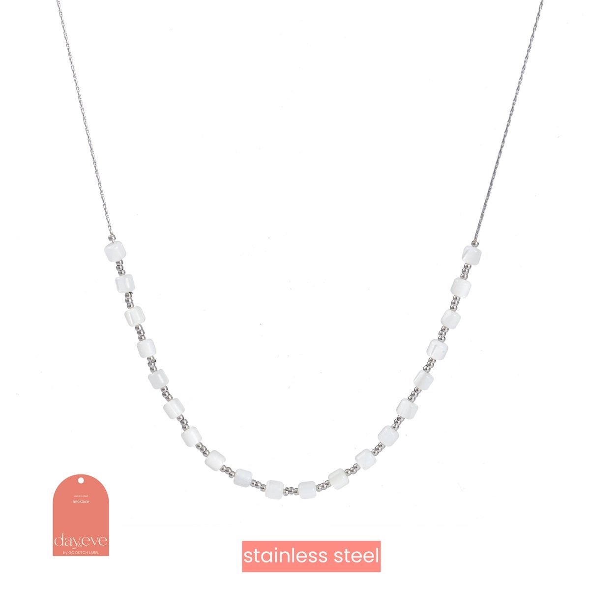 Day & Eve by Go Dutch Label MOTHER OF PEARL KETTING