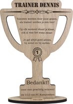 Beker trainer - bedankt coach - gepersonaliseerde houten wenskaart - kaart van hout om begeleider te bedanken met eigen naam en tekst