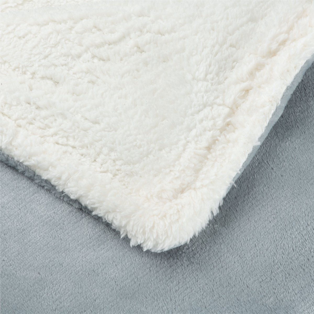 Afbeelding 2 van Nuvoo Elektrische Warmtedeken - Fleece/Sherpa - 180x160 cm- XXL - Automatische Uitschakeling - Oververhittingsbescherming - 20 Standen - 160W - 2 Persoons - Bovendeken - Grijs