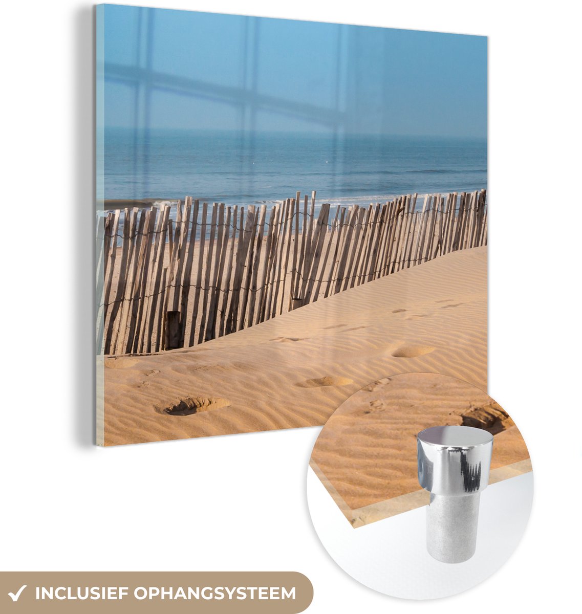 MuchoWow® Glasschilderij 50x50 cm - Schilderij acrylglas - Strand - Zee - Palen - Foto op 