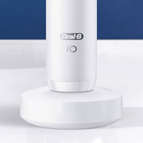 Chargeur magnétique Oral-B iO - Type 3768 - blanc
