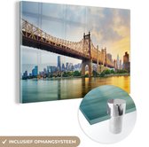 MuchoWow® Glasschilderij 120x80 cm - Schilderij acrylglas - New York - Queens - Manhattan - Foto op glas - Schilderijen