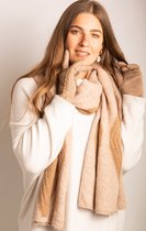 Marianna scarf- Accessories Junkie Amsterdam- Dames- Herfst winter- Wollen sjaal- Jacquard gebreid patroon- Zand Kameel