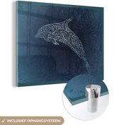 MuchoWow® Glasschilderij 80x60 cm - Schilderij acrylglas - Dolfijn - Blauw - Foto op glas - Schilderijen