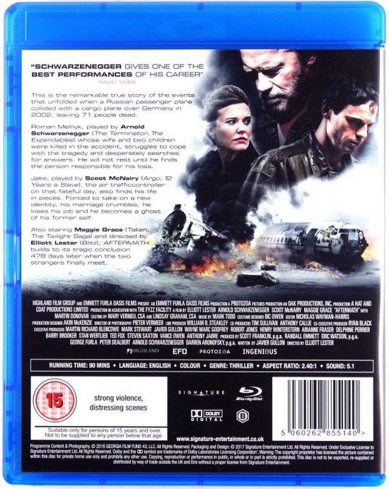 Achterkant van de Blu-ray hoes van Aftermath met filmrecensies, castinformatie, details van het neergestorte vliegtuig en de hoofdrolspelers.