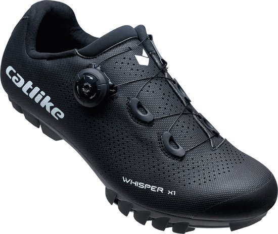 Carbone de course. Chaussures de vélo de route en cuir. Noir & rouge | – D R O M A R T I