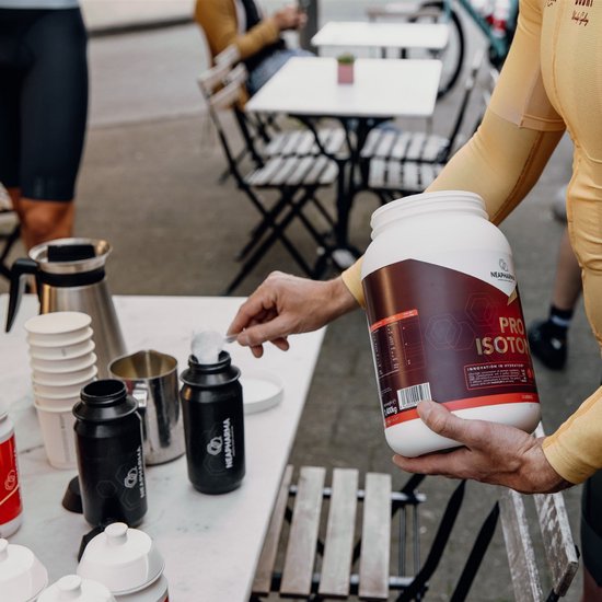 Neapharma Pro Isotonic: Orange isotone sportdrank poeder - Energy Drink - Isotonic - 1500G - 43 porties - 100% isotonisch — afbeelding 2