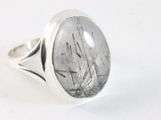 Hoogglans zilveren ring met zwarte rutielkwarts - maat 16.5