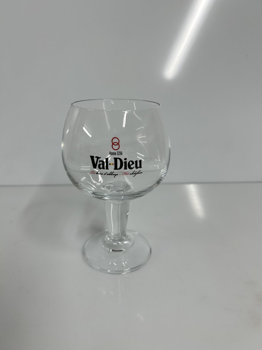1x 25cl Val Dieu Val-Dieu bierglas bier glas speciaalbierglas voetglas valdieu