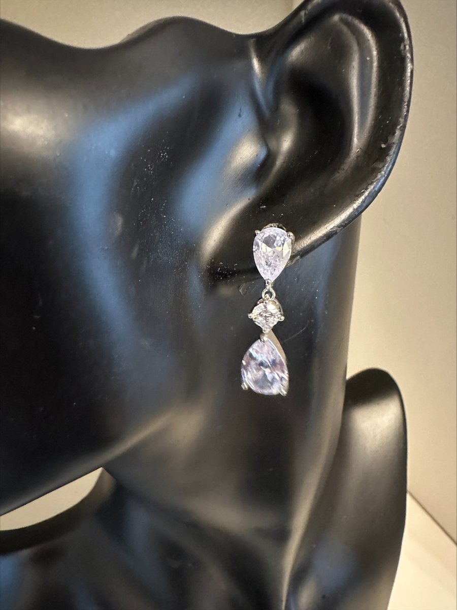 Exclusieve water druppel oorbellen | Make up | Parfum | Moederdag | Verjaardagscadeau| Cadeautje| Valentijnsdag| Kado | sieraden | vaderdag | oorbellen | oorsieraden
