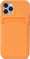 Hoesje Pasjeshouder geschikt voor iPhone 15 Pro - Siliconen Case Back Cover Oranje