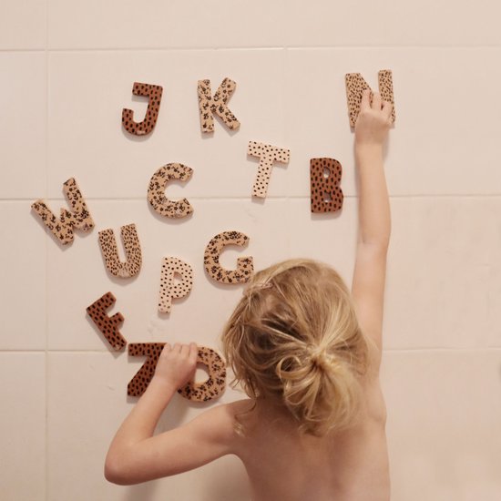 VanPauline - Badspeelgoed - Alfabet - Bad & Douche - Foam - Nudekleuren van vanPauline — afbeelding 4