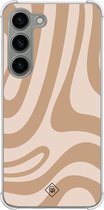 Casimoda® hoesje - Geschikt voor Samsung Galaxy S23 - Abstract Swirl Beige - Shockproof case - Extra sterk - Siliconen/TPU - Bruin/beige, Transparant
