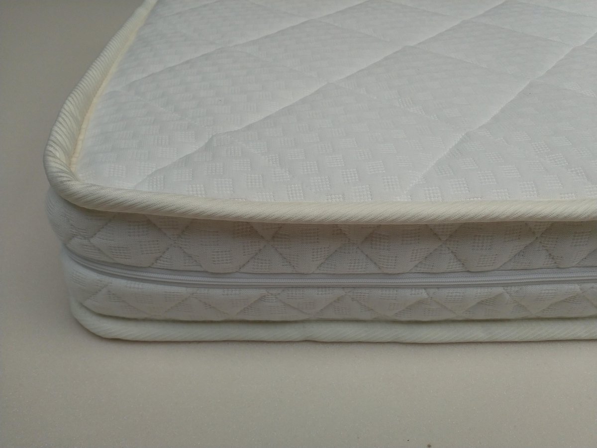 Matras 70x195 dubbeldoek koudschuim HR40 met rits - Matrassenmaker.