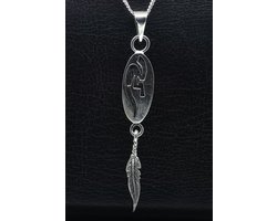 Zilveren Indiaan Kokopelli met veer hopi style ketting hanger