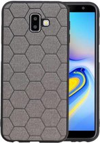 Hexagon Hard Case - Telefoonhoesje - Backcover Hoesje - achterkant hoesje - Geschikt voor Samsung Galaxy J6 Plus - Grijs