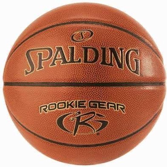 Raak verstrikt focus Persoon belast met sportgame Spalding NBA Jr. Rookie Gear Indoor/Outdoor Basketbal Maat 4 | bol.com