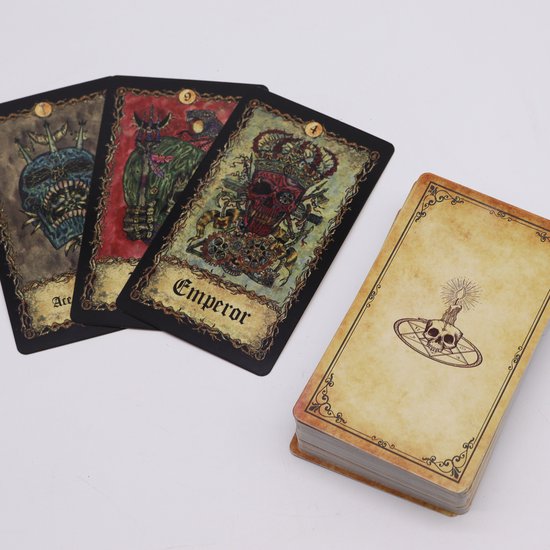 Set de cartes de Tarot Gothic Requiem Arcana avec Boek - Cartes de Tarot - Jeu de Tarot - Cartes Oracle - Cartes de Tarot - Jeu Oracle - Cartes de Tarot en anglais avec explication