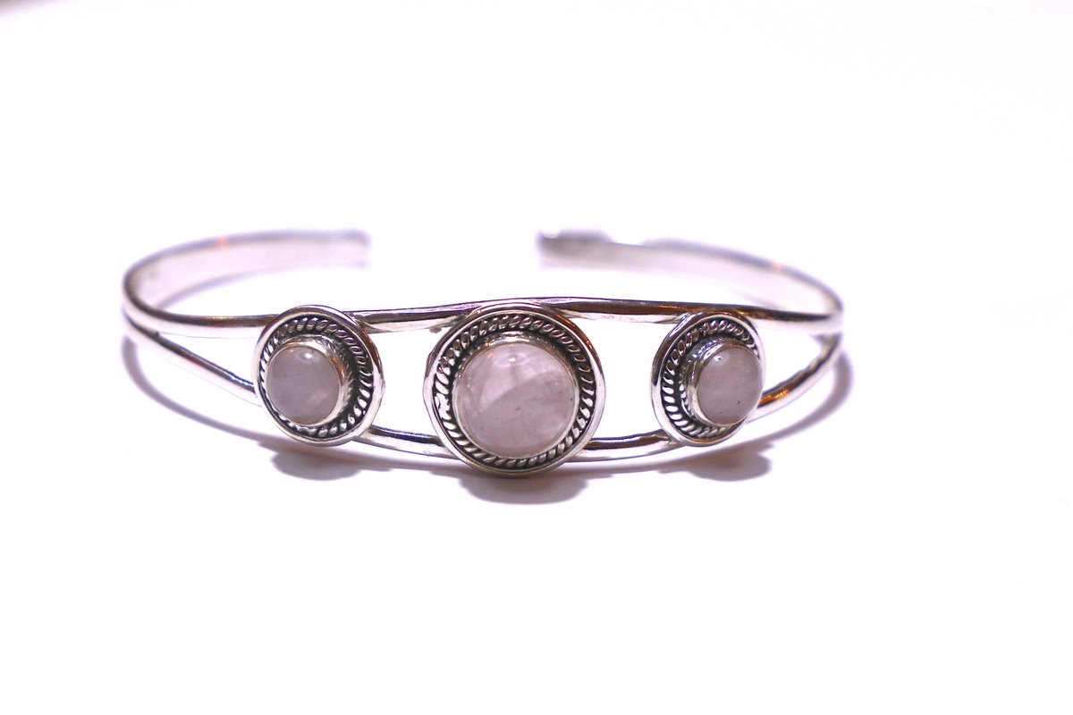 Rose Quartz eye armband