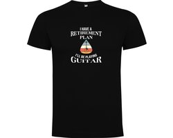 Zwart T-Shirt met Kleurrijke print “ I have a retirement plan I'll be playing Guitar – Gitaar – Pensioen – Muziek – Good Vibes “ Print Full Color Maat XL
