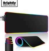 Bol.com Brightly® 4-in-1 RGB Gaming Muismat XXL Met USB Hub - LED Verlichting Muismat - USB Hub - USB-C - Antislip Muismat - 80 ... aanbieding