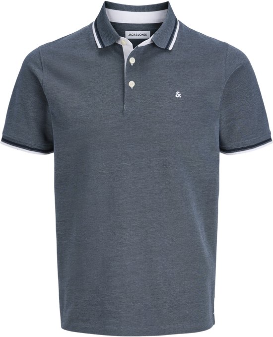 Polo Jack & Jones bleu foncé avec des rayures blanches et bleu marine sur le col et les manches. Le logo Jack & Jones est visible sur la poitrine.