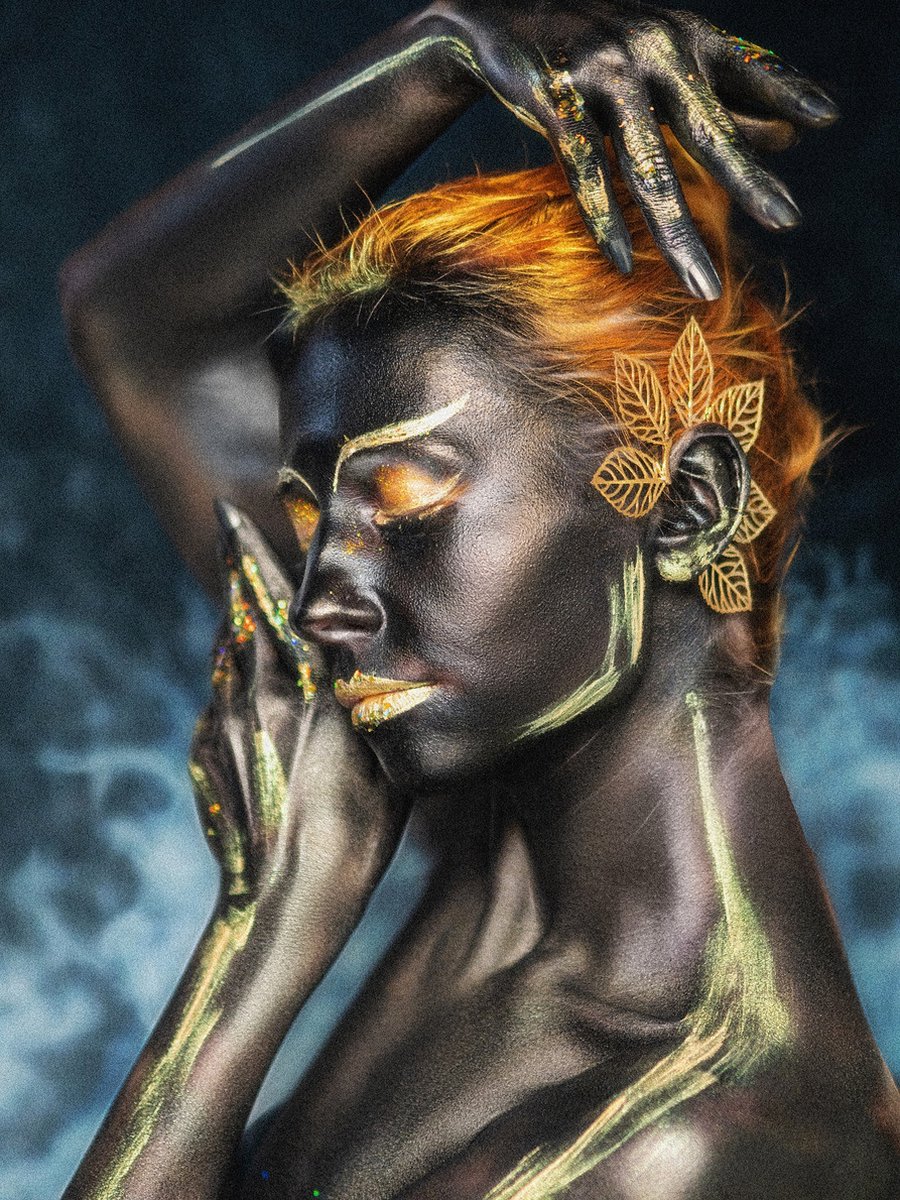 100% Nederlandse Productie! │ Diamond Painting │ Vrouw met Bodypainting │ Formaat 80 x 110 cm │ Diamond Painting Pakket Volwassen │ Volledige bedekking │ Vierkant │ Full │ Flitzz Diamond Painting