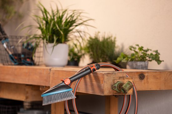 GARDENA Cleansystem handborstel M Soft - met slangaansluiting van GARDENA — afbeelding 4