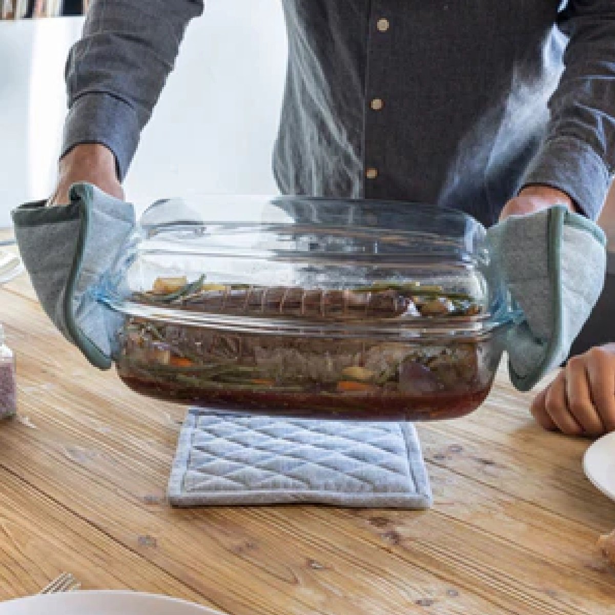 Pyrex - Essentials Schaal Rechthoek met Deksel 4,5 liter - Transparant — cadeau in Kookcadeaus - foto 8