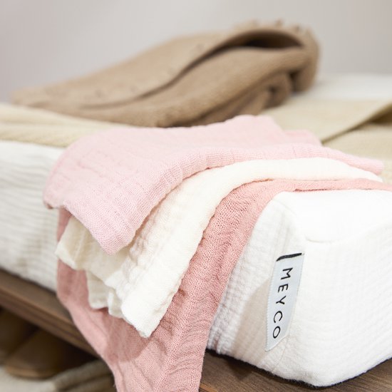 Meyco Baby Uni monddoekjes - 3-pack - pre-washed hydrofiel - soft rose/rose/natural - 30x30cm van Meyco — afbeelding 3