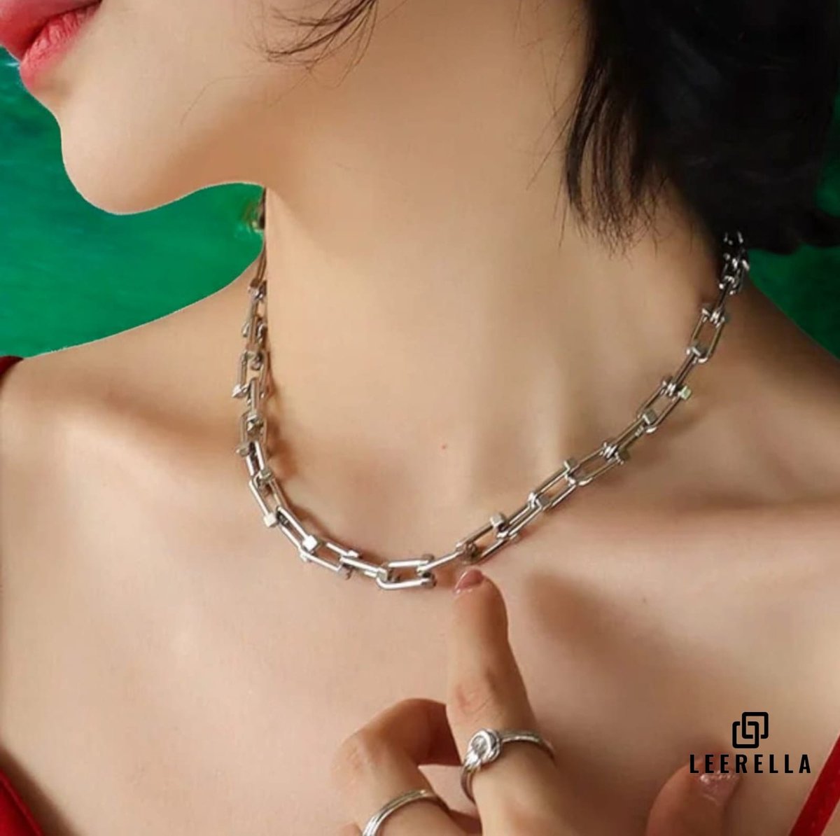 Leerella Luxe U-Vormige Schakel Ketting – Stijlvolle RVS Halsketting in Zilver-Kleur – Verstelbaar 41+5 cm – Modern & Duurzaam