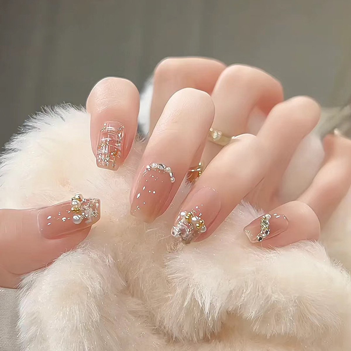 verymeet-24Plaknagels-Press On Nails -delicate & comfartable-Parel geur stijl