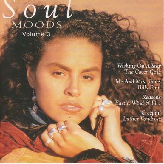 Soul MOODS Volume 3 albumcover met close-up van een vrouw met krullend bruin haar en sieraden.