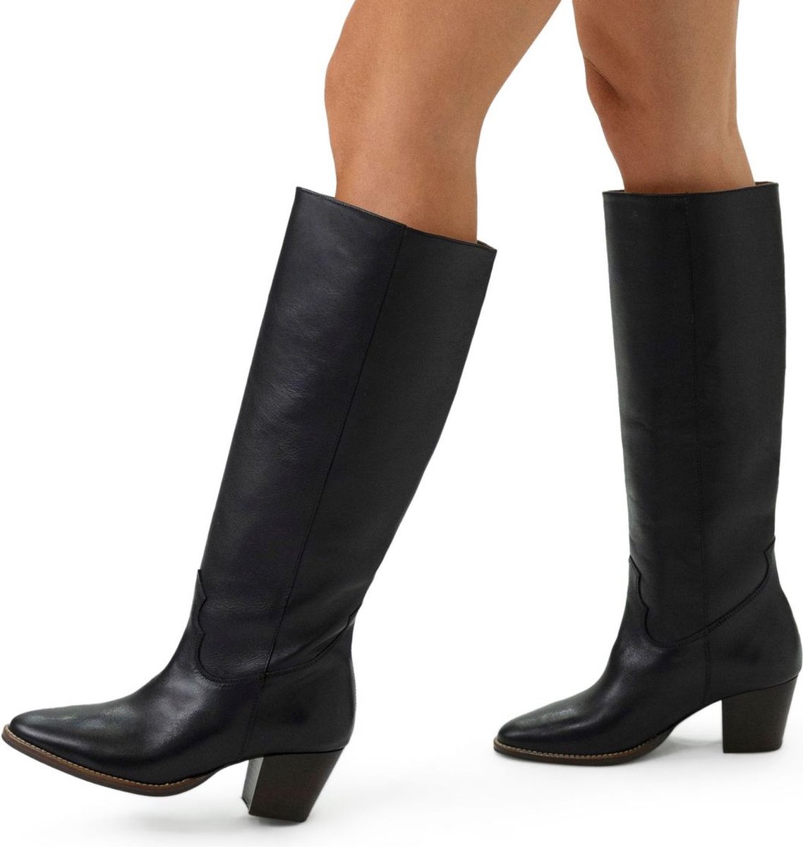 Bottines MANFIELD En Cuir Noir - Taille 36 EU - Talons Plats - Occasion Très Bon état