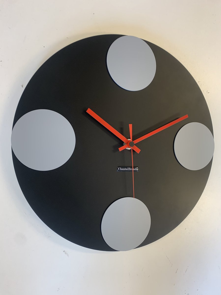 Wandklok ChantalBrandO ROTONDA modern design