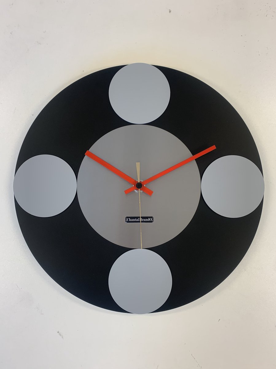 Wandklok ChantalBrandO ROTONDA modern design