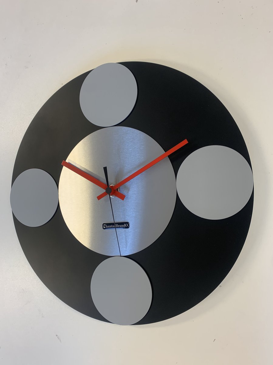 Wandklok ChantalBrandO ROTONDA modern design