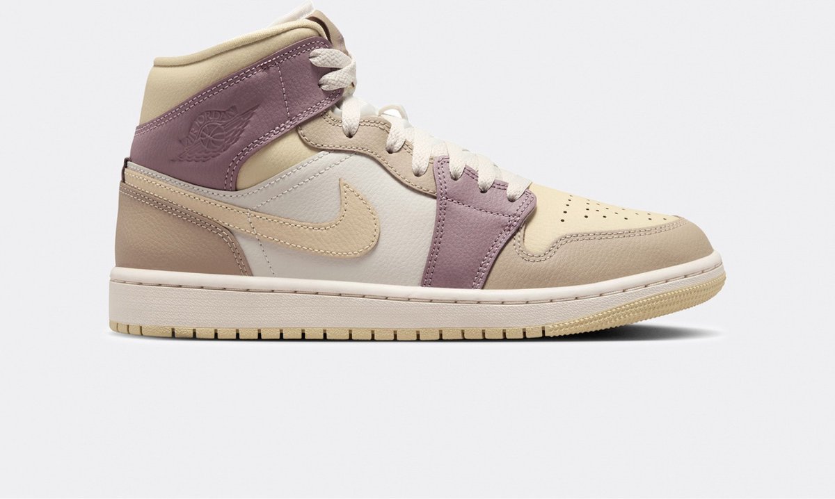 Nike Air Jordan 1 Mid - Maat 37.5 - Pastel Khaki Taupe - Sneakers Dames