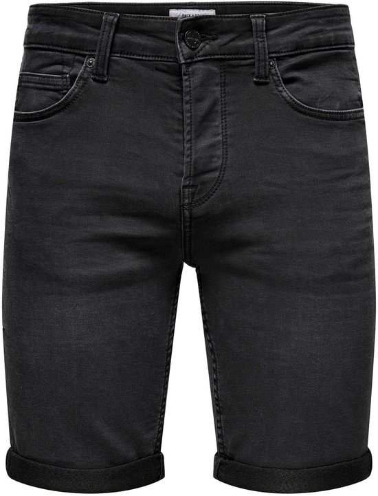 Zwarte denim shorts met casual fit en opgerolde zoom, van voren gezien.