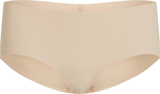 Short beige sans coutures avec une ceinture droite.