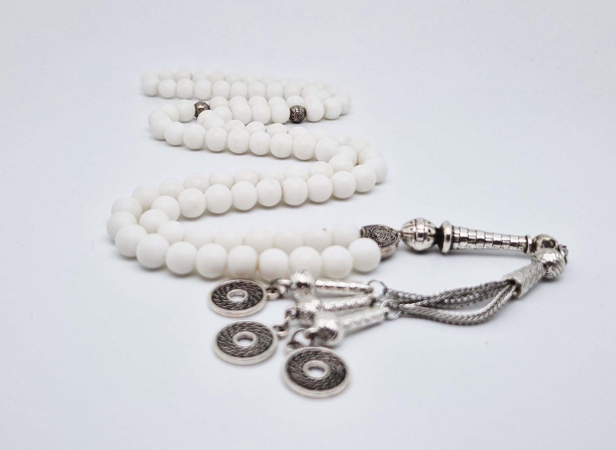 Handgemaakte tesbih "Tasbih" natuursteen "Mat Witte agaat" - Aantal kralen 99 - Diameter kralen 8MM - met metaal tassel "Omarmen" - Een mooi cadeau-idee