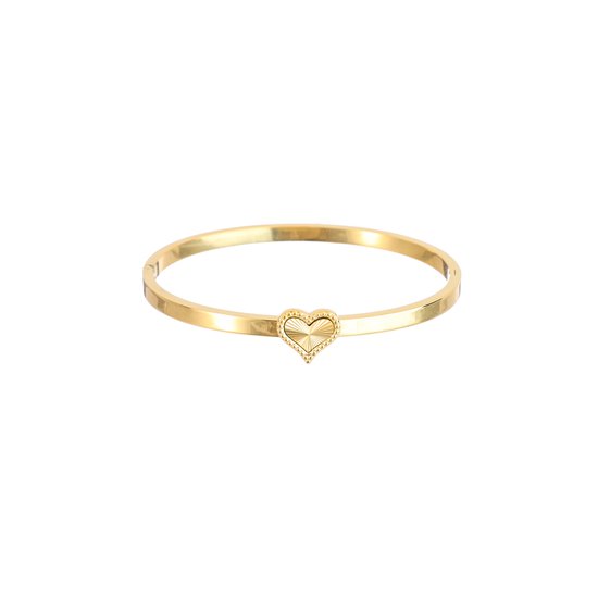 Gouden armband met een hartvormige, gedetailleerde sluiting.